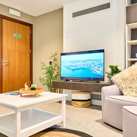 Stylish Apartment In Tigne Point Sliema Extérieur photo