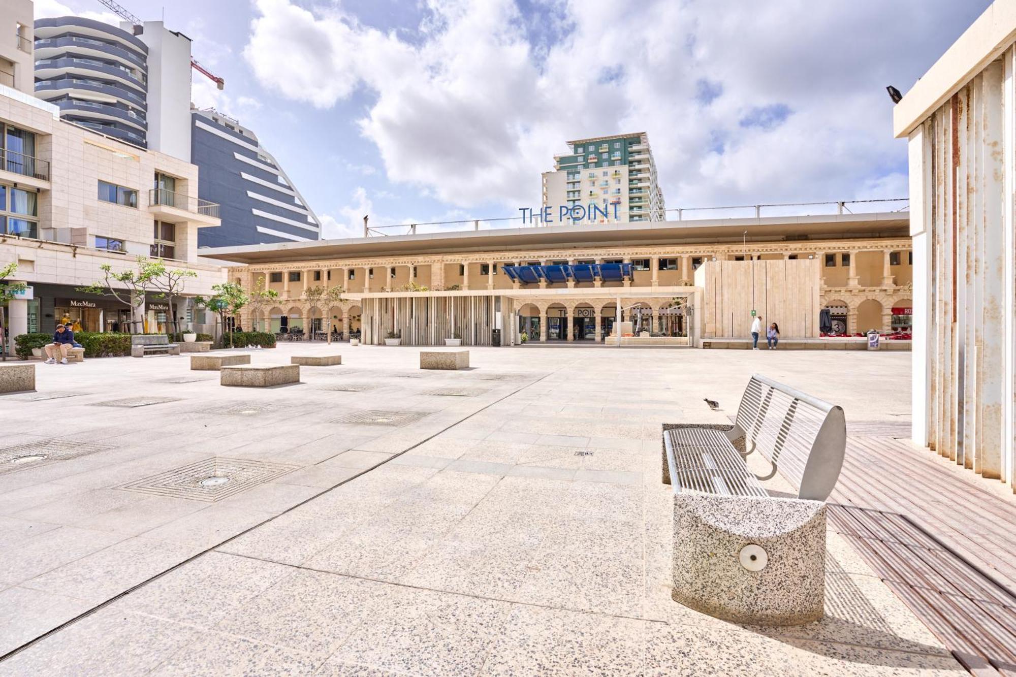 Stylish Apartment In Tigne Point Sliema Extérieur photo