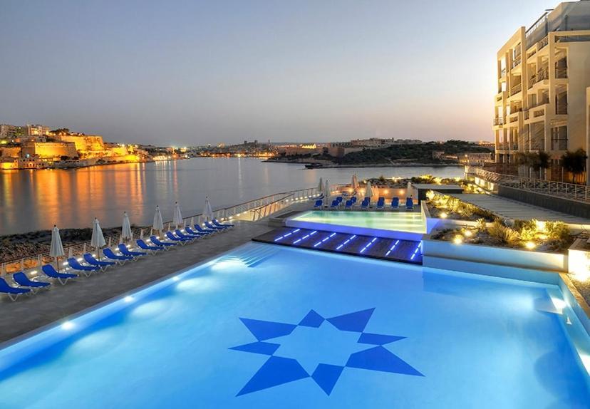 Stylish Apartment In Tigne Point Sliema Extérieur photo